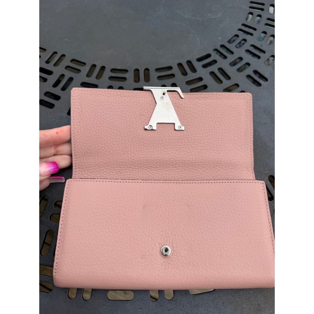 Louis Vuitton Portefeuille Capucines Long Wallet Pink  EUC W/ COA - Picture 2 of 10